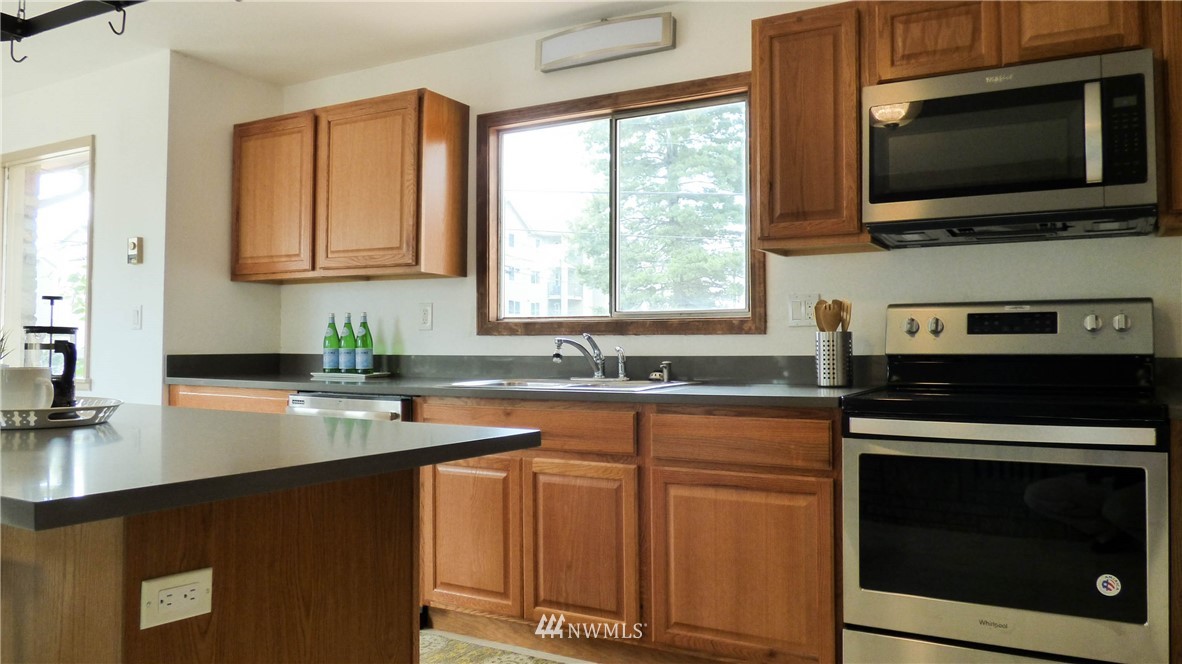 11902 Alexander Road Everett, WA 98204 - Photo 13 of 25