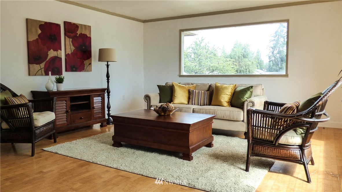 11902 Alexander Road Everett, WA 98204 - Photo 4 of 25