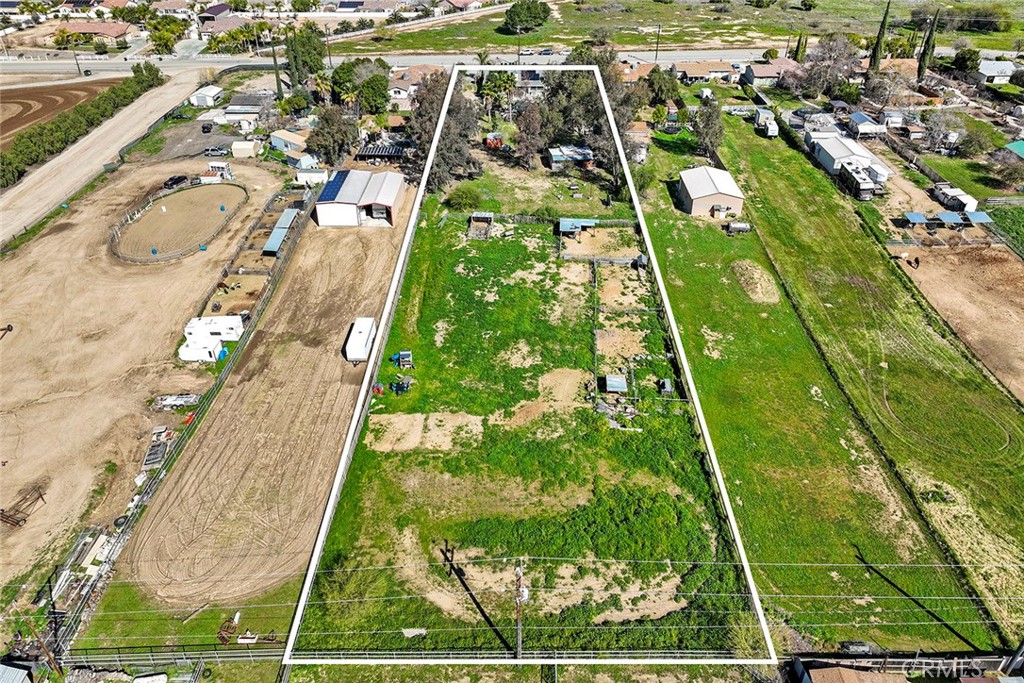 40069 East Newport Road Hemet, CA 92543 - Photo 57 of 64 an aerial view of a yard