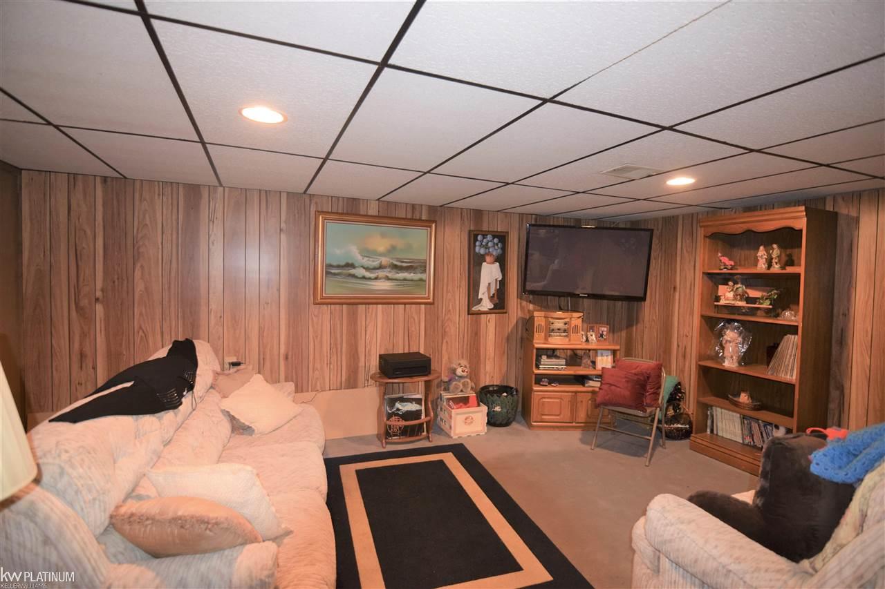 57257 Beaconsfield Road Washington, MI 48094 - Photo 12 of 16 Gallery Image 12