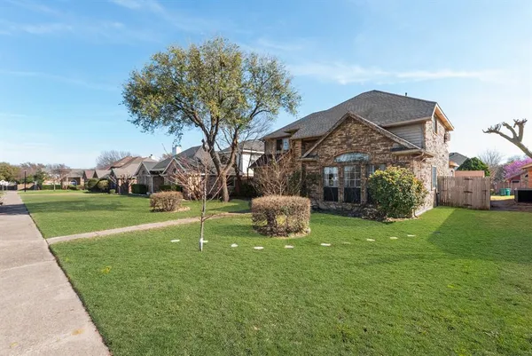 $360,000 | 608 Fuller Drive, Cedar Hill, TX 75104