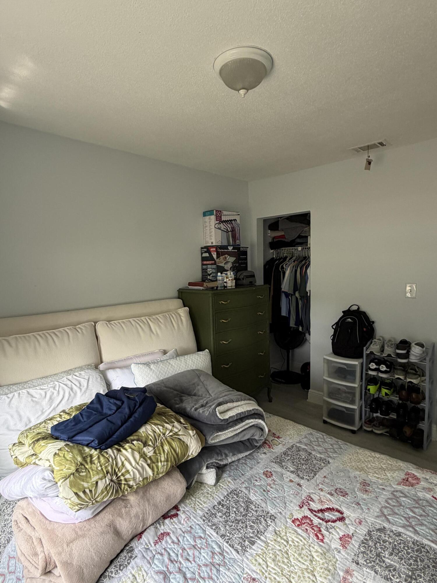 420 Northwest 7th Terrace Pompano Beach, FL 33060 - Photo 18 of 33 IMG_2147
