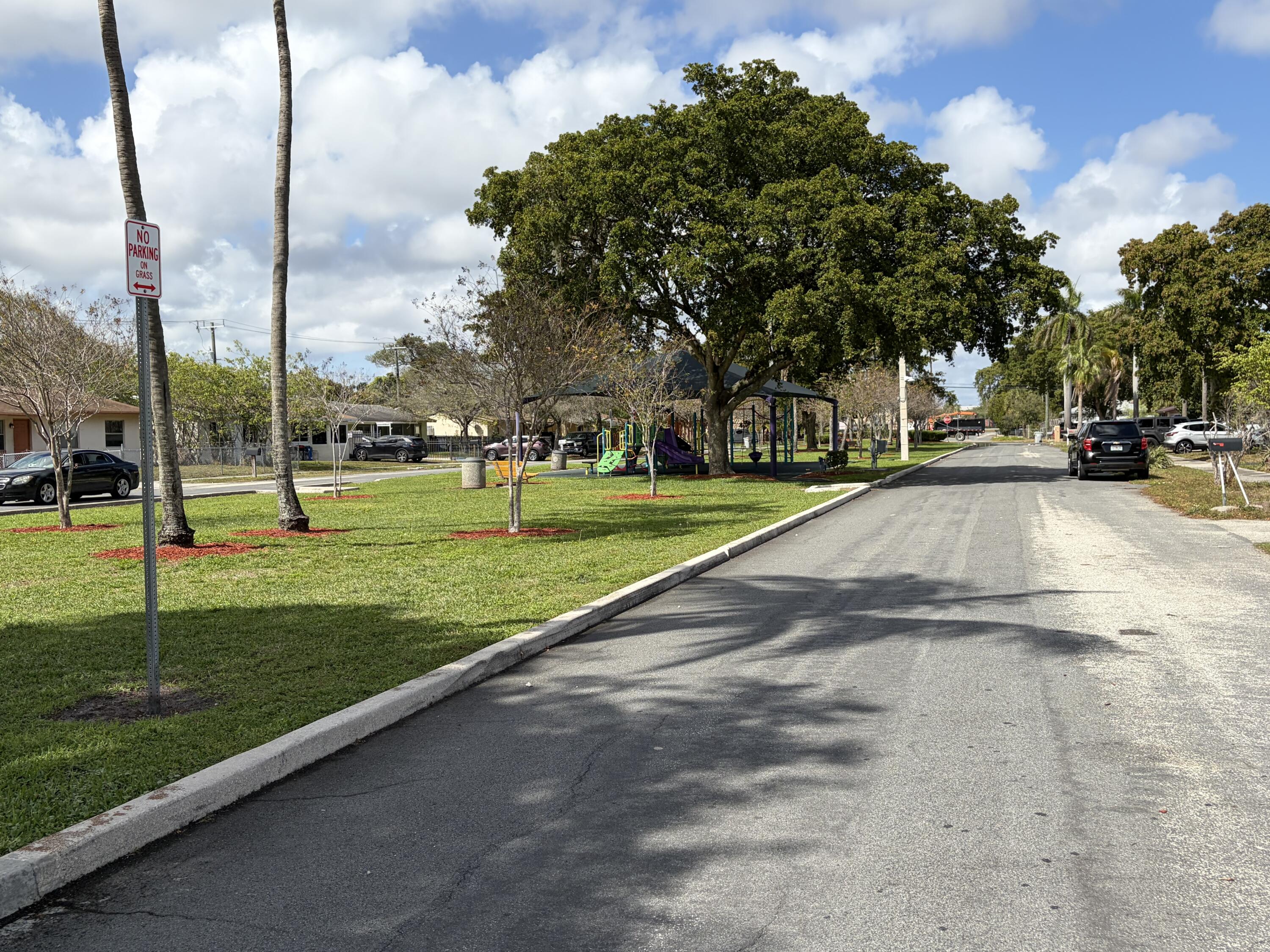 420 Northwest 7th Terrace Pompano Beach, FL 33060 - Photo 32 of 33 IMG_2130