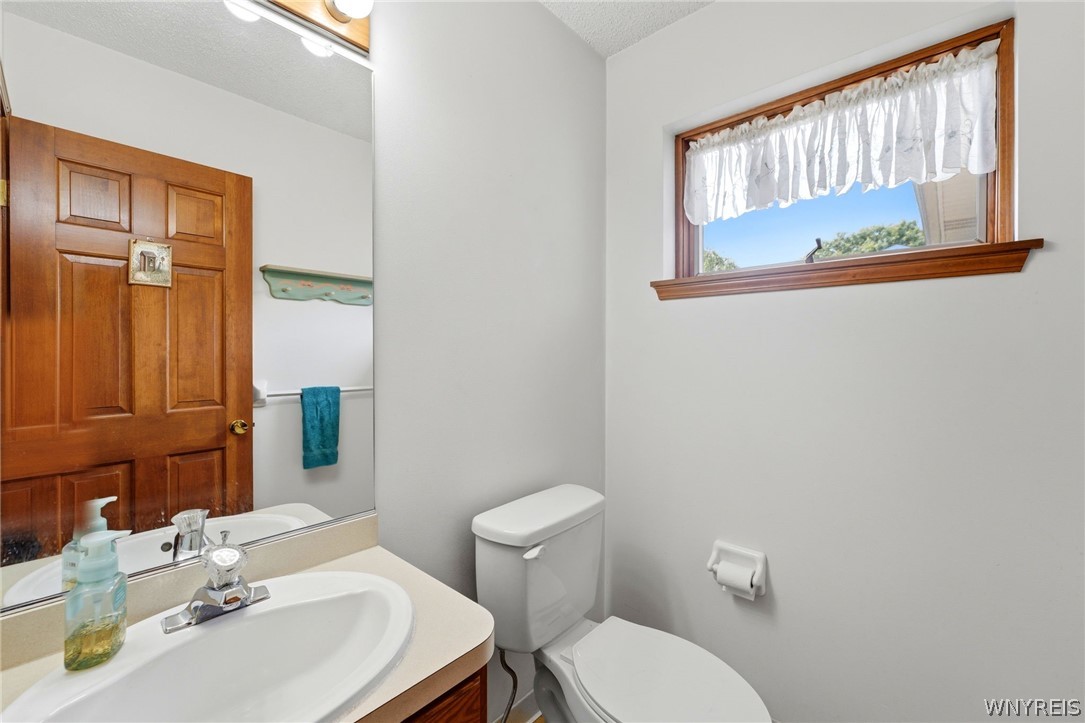 222 Warner Road Lancaster, NY 14086 - Photo 29 of 50