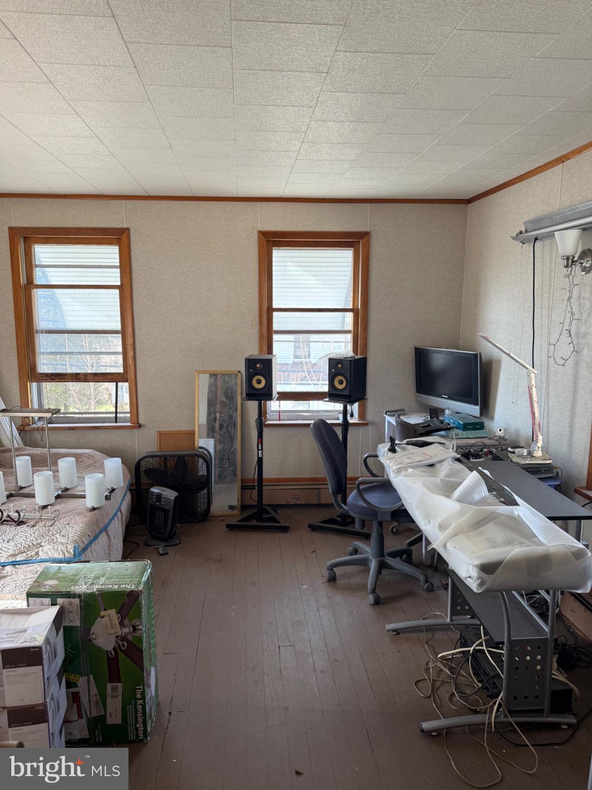 4685 Upper Road Shamokin, PA 17872 - Photo 11 of 20 Creative workspace with natural light.