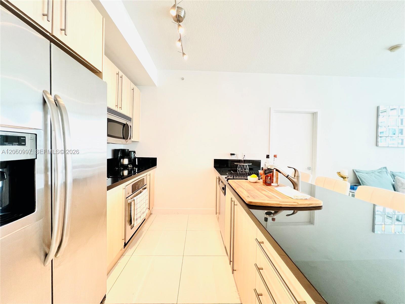 79 Southwest 12th Street, Unit 1510S Miami, FL 33130 - Photo 14 of 56
