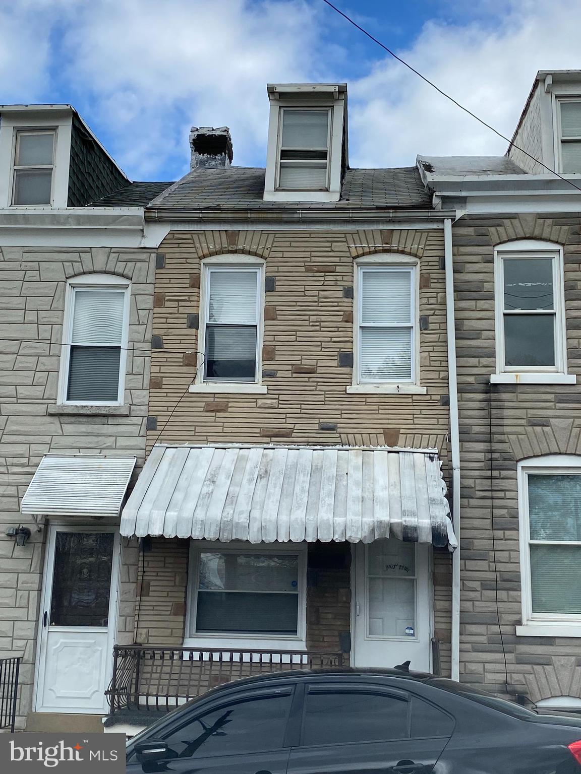 423 Chapel Terrace Reading, PA 19602 - Photo 1 of 9