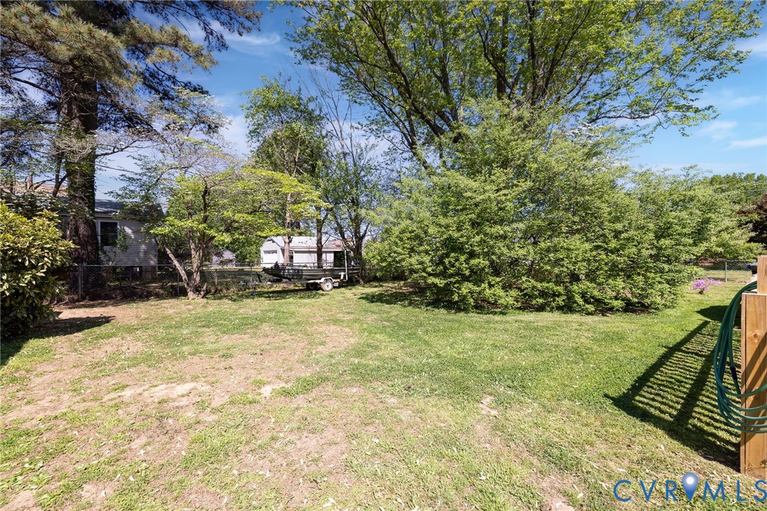 1210 Wellington Road Colonial Heights, VA 23834 - Photo 4 of 46 a view of a yard with plants