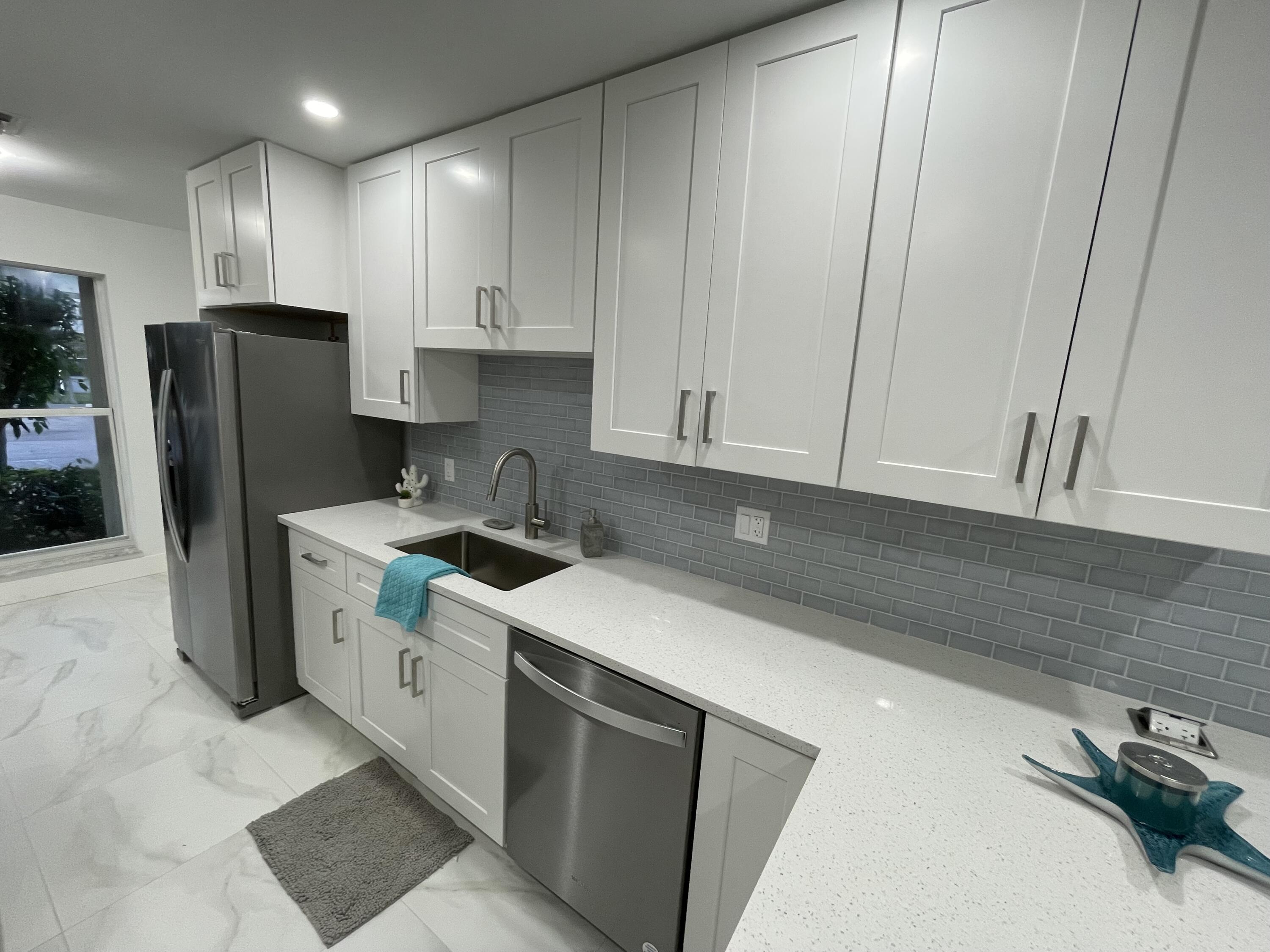 2908 Southwest 15th Street, Unit 9D Delray Beach, FL 33445 - Photo 7 of 60 Photo Oct 06, 6 48 36 PM