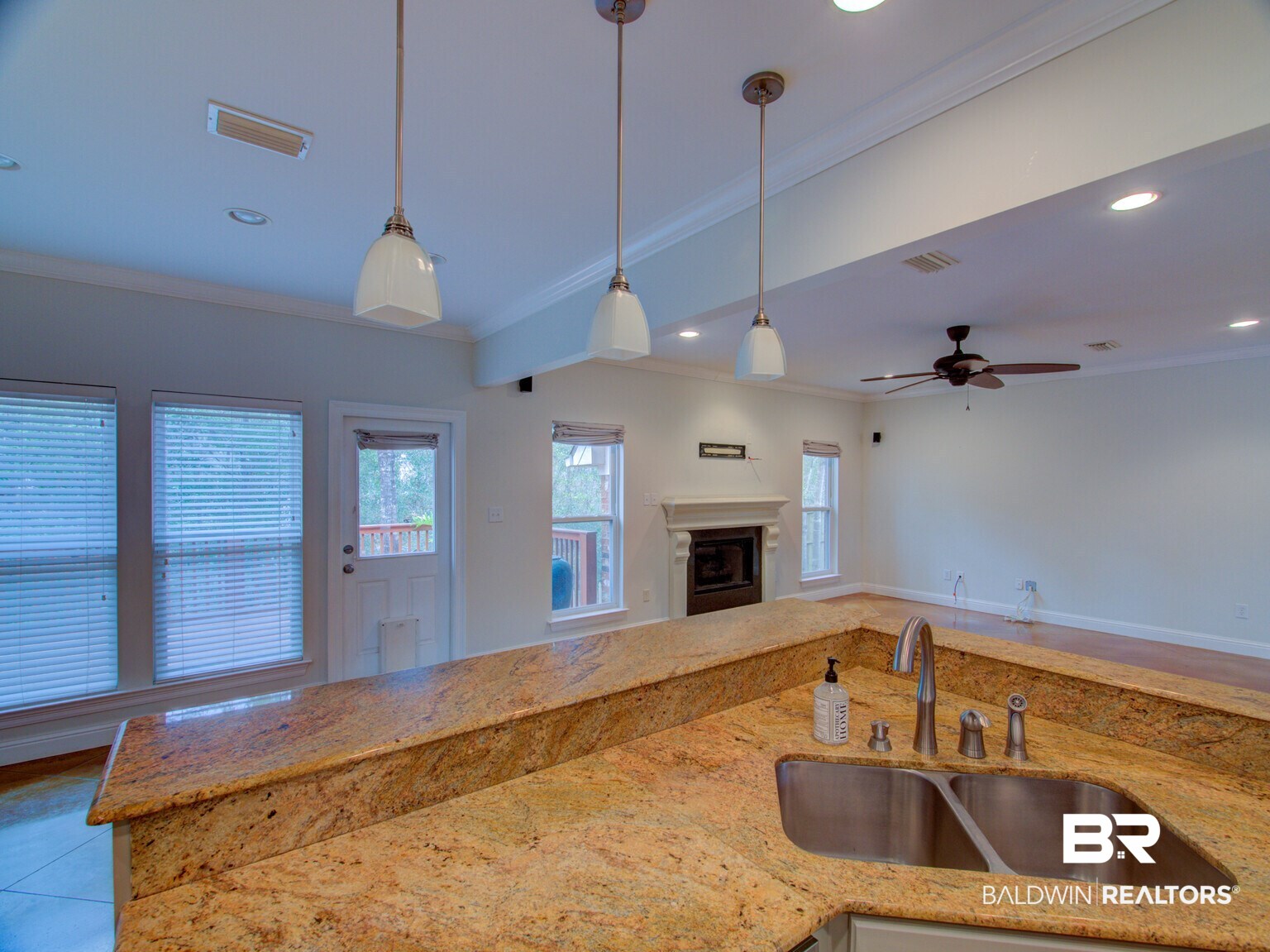105 Raphael Semmes Drive West Daphne, AL 36527 - Photo 9 of 47
