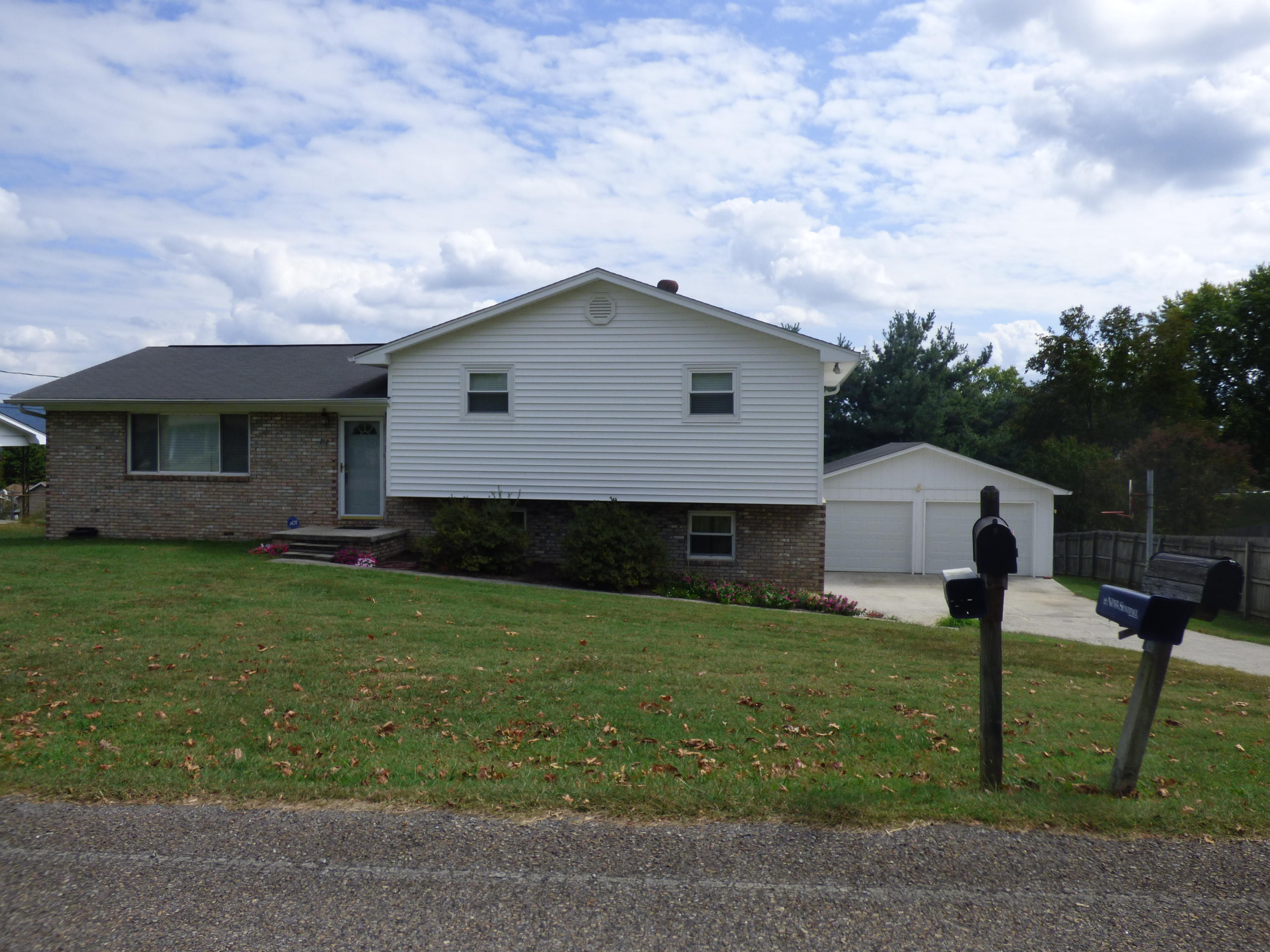 7212 Ridgeview Road Corryton, TN 37721 - Photo 1 of 30 P1010157