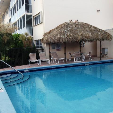 698 Northeast Spanish River Boulevard, Unit 11 Boca Raton, FL 33431 - Photo 11 of 16 0015_9c56de64-1ff6-4c27-a5ff-e8791da9c8f