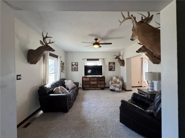 $125,000 | 302 East 3rd Street, Scammon, KS 66773