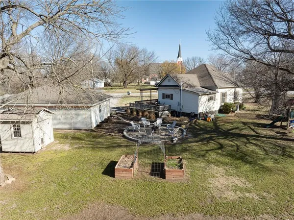 $125,000 | 302 East 3rd Street, Scammon, KS 66773