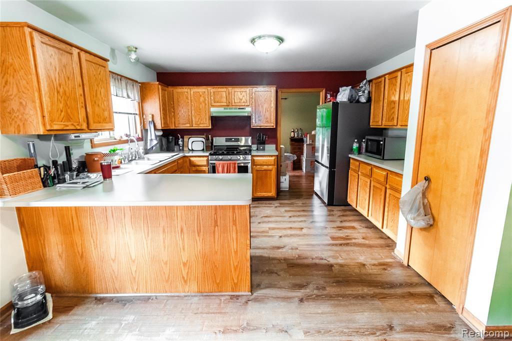 2672 North Lapeer Road Lapeer, MI 48446 - Photo 39 of 46