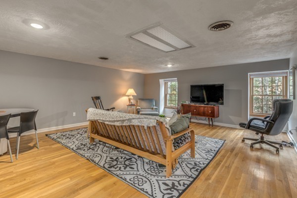 6 Fox Run Road Bedford, MA 01730 - Photo 23 of 28 Gallery Image 23
