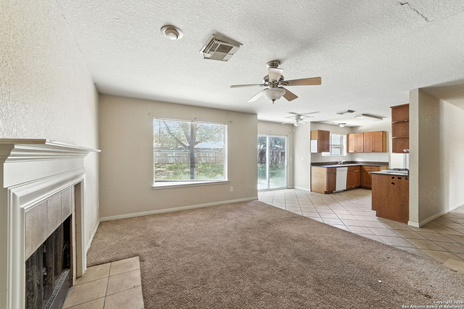 10315 Mustang Ridge Converse, TX 78109 - Photo 11 of 22 Gallery Image 11