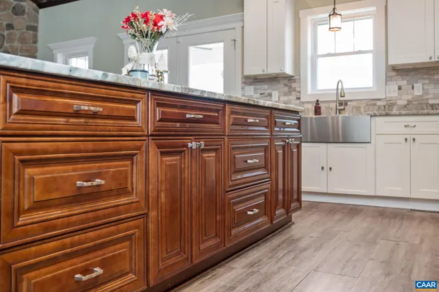 $525,000 | 89 Hull Hills Lane, Staunton, VA 24401