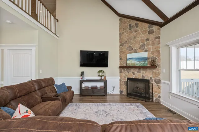 $525,000 | 89 Hull Hills Lane, Staunton, VA 24401