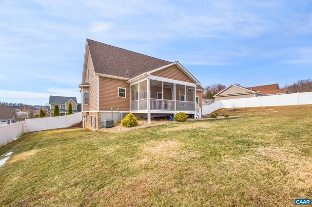 $525,000 | 89 Hull Hills Lane, Staunton, VA 24401