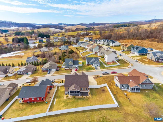 $525,000 | 89 Hull Hills Lane, Staunton, VA 24401