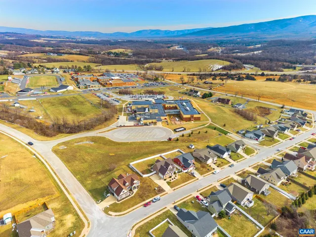 $525,000 | 89 Hull Hills Lane, Staunton, VA 24401