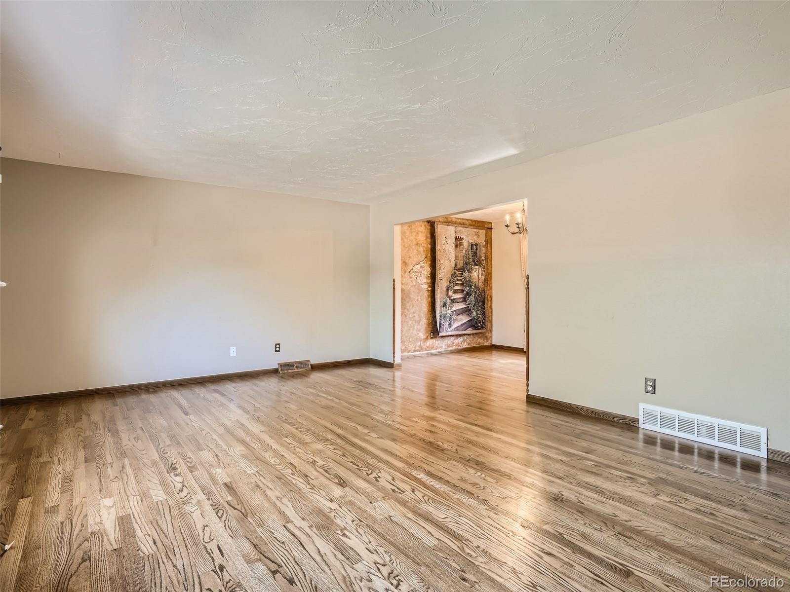 5355 Camargo Road Littleton, CO 80123 - Photo 7 of 40 Gallery Image 7