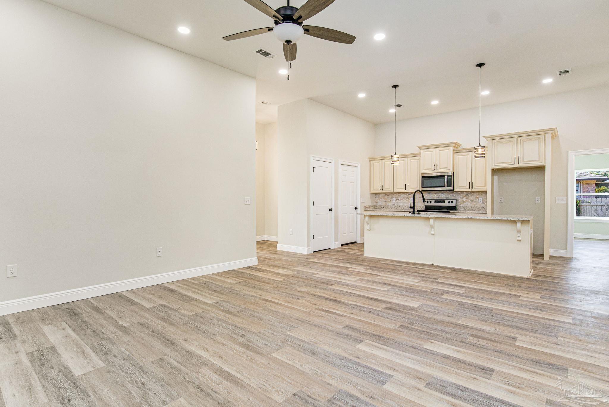 10302 Tanton Road Pensacola, FL 32506 - Photo 4 of 46 Gallery Image 4