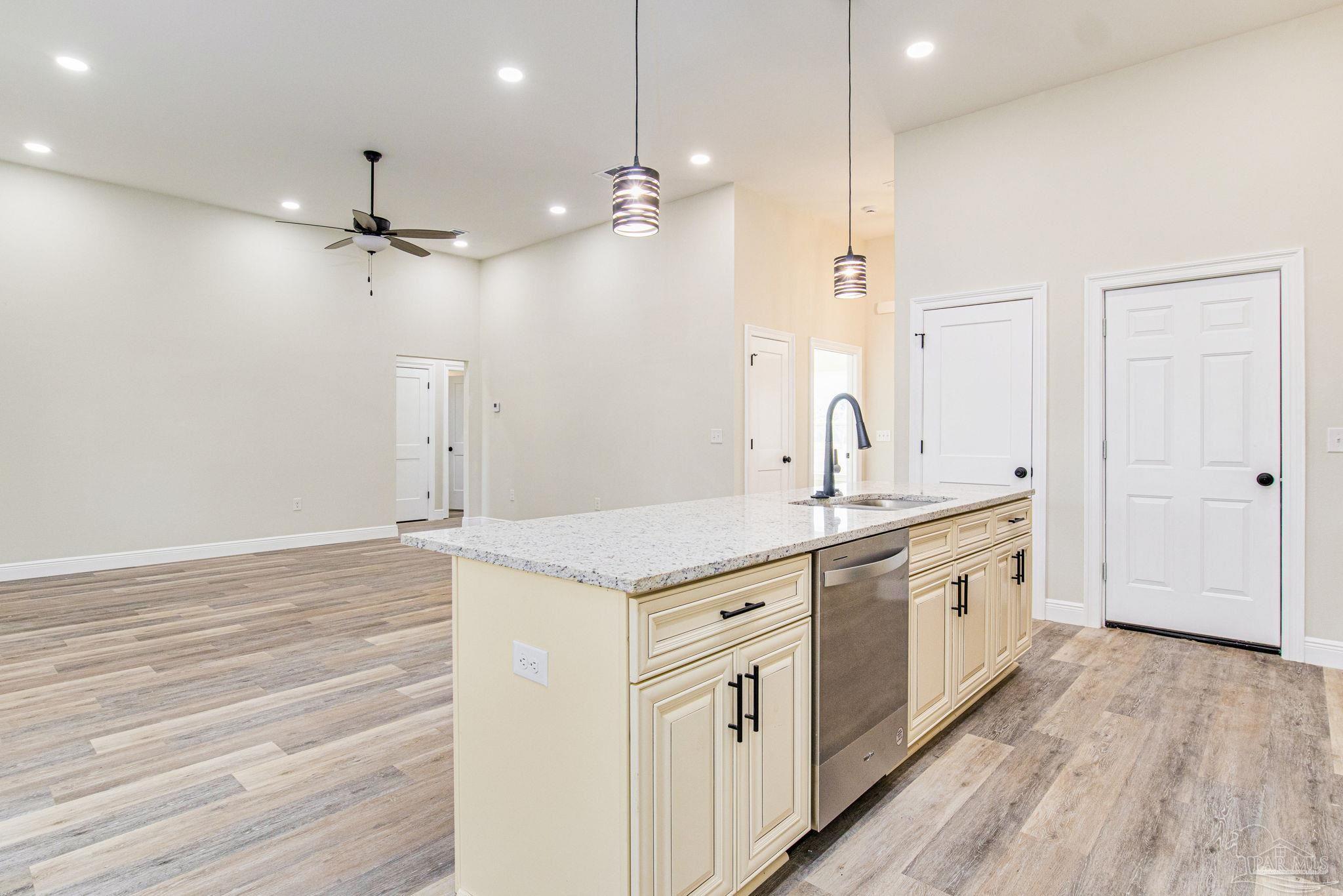 10302 Tanton Road Pensacola, FL 32506 - Photo 7 of 46 Gallery Image 7