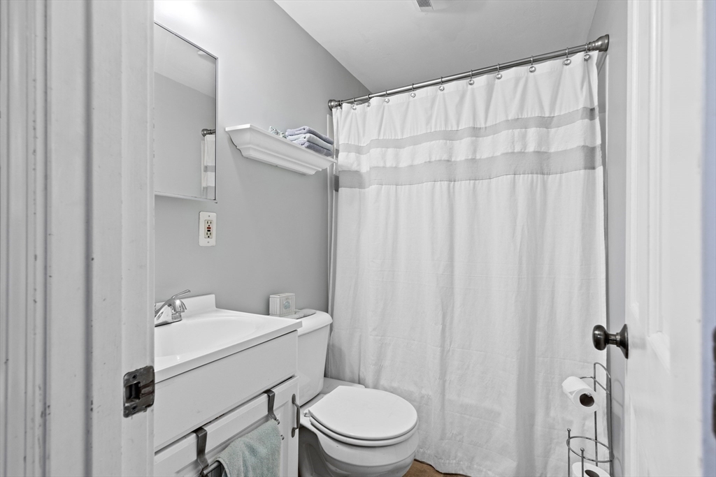 9 Shore Garden Road Hull, MA 02045 - Photo 24 of 39