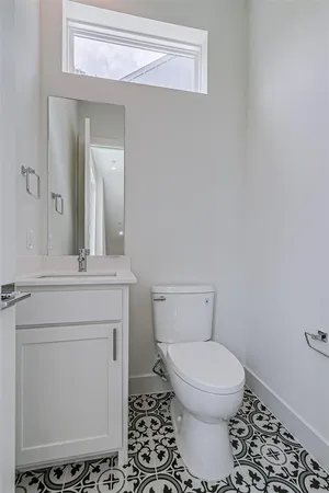$3,100 | 6028 Lewis Street, Unit 204, Dallas, TX 75206