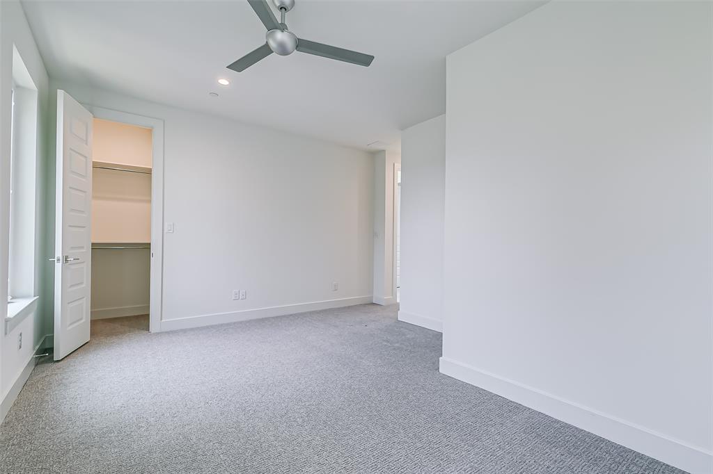 6028 Lewis Street, Unit 204 Dallas, TX 75206 - Photo 31 of 39 an empty room with closet