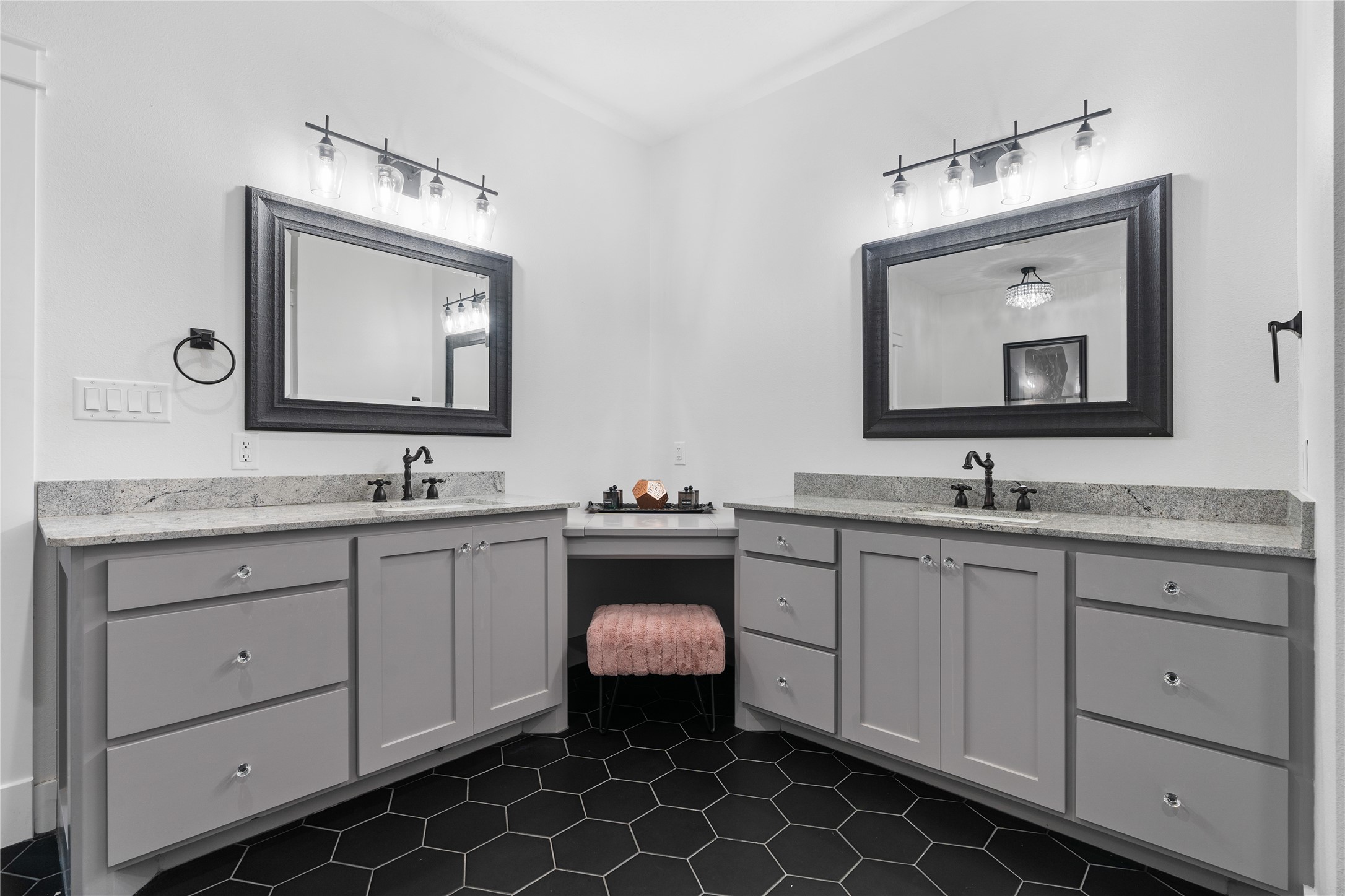 41111 Community Road Magnolia, TX 77354 - Photo 17 of 49 a spacious bathroom with a double vanity sink mirror and
