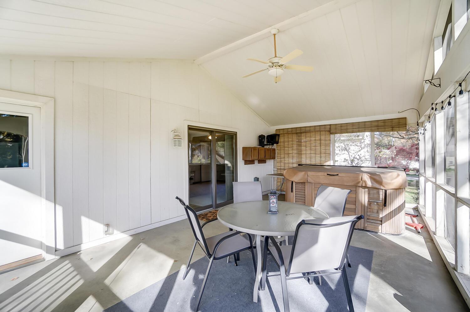 265 Dunbarton Road Columbus, OH 43230 - Photo 20 of 45 Screened in Porch