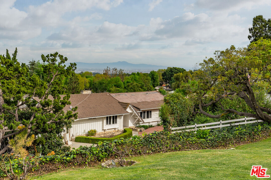 27280 Eastvale Road Palos Verdes Peninsula, CA 90274 - Photo 27 of 34