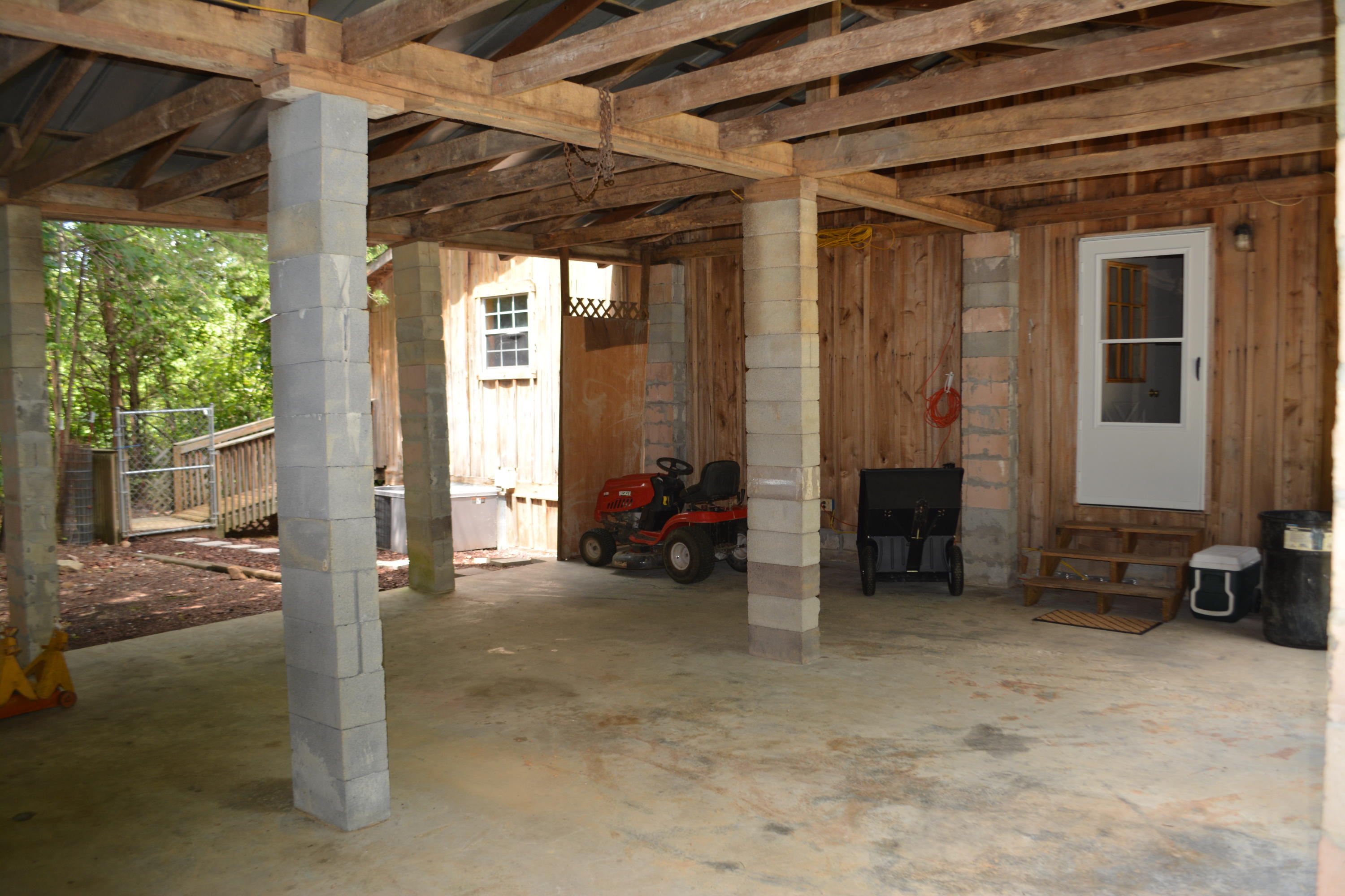 892 Haney Road Sevierville, TN 37876 - Photo 6 of 27 DSC_0058