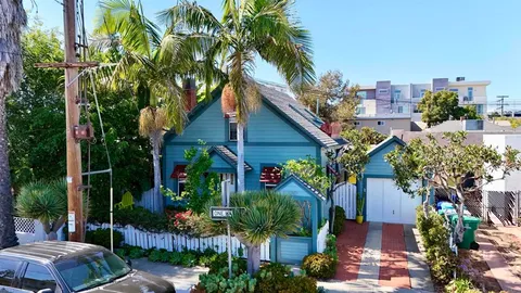 $1,100,000 | 110 West Lewis Street, San Diego, CA 92103