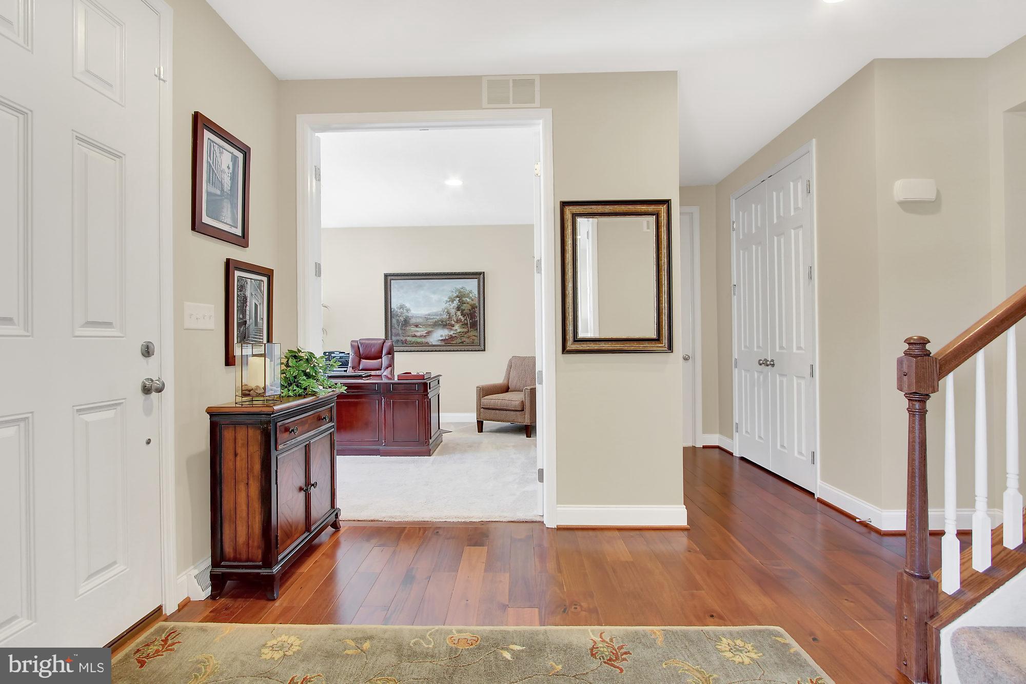 512 Madison Road Mechanicsburg, PA 17050 - Photo 3 of 41 Gallery Image 3