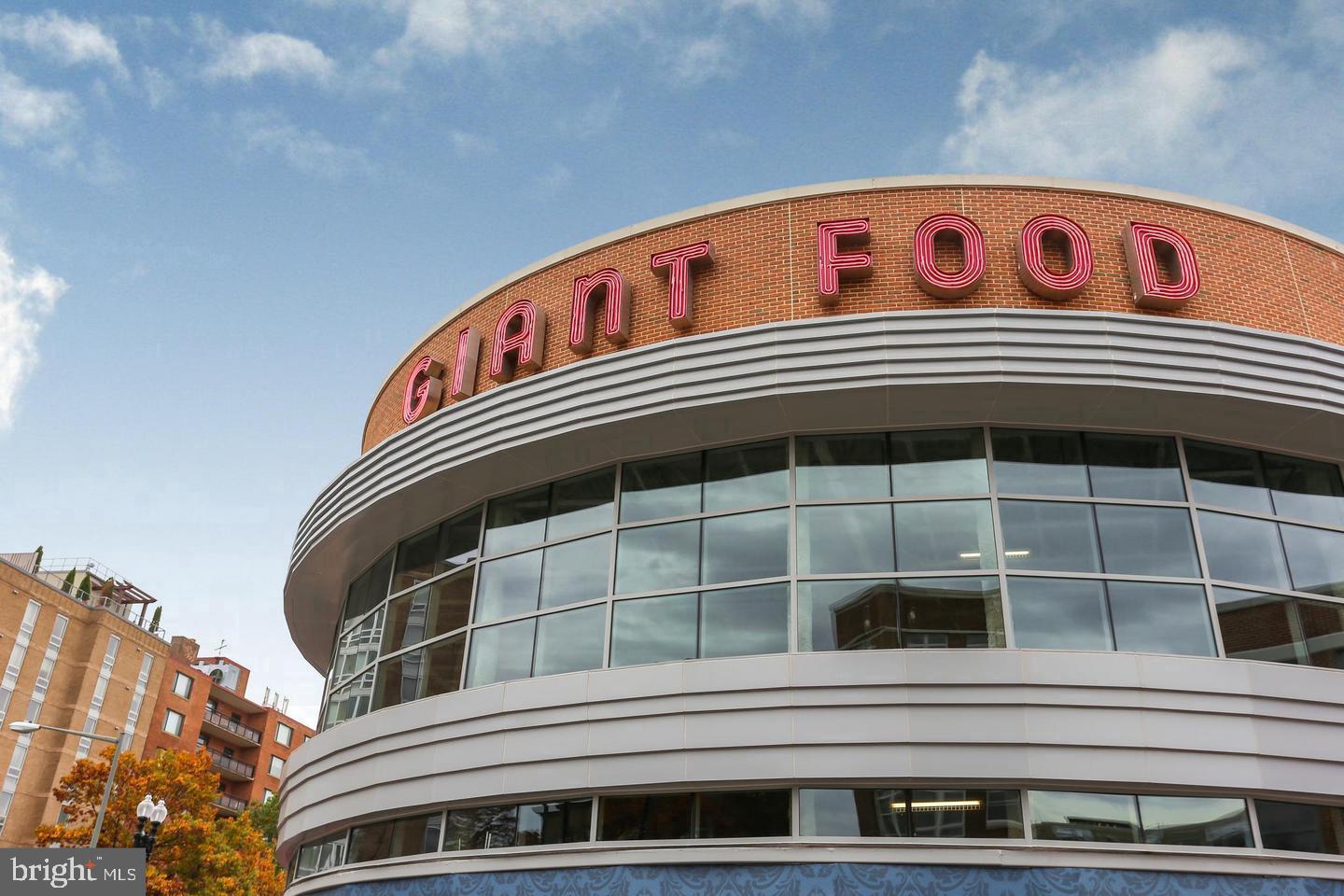 3880 Rodman Street Northwest, Unit C213 Washington, DC 20016 - Photo 28 of 32 a front view of a building