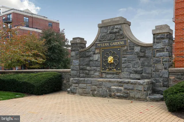 $2,950 | 3880 Rodman Street Northwest, Unit C213, Washington, DC 20016