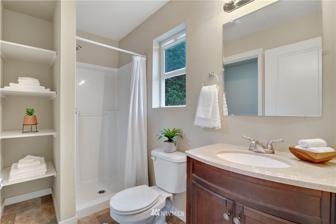 948 Southwest View Drive Port Orchard, WA 98367 - Photo 14 of 20 Gallery Image 14