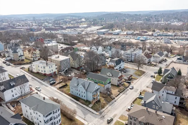 $2,150 | 74 Green Hill Parkway, Unit 1, Worcester, MA 01605