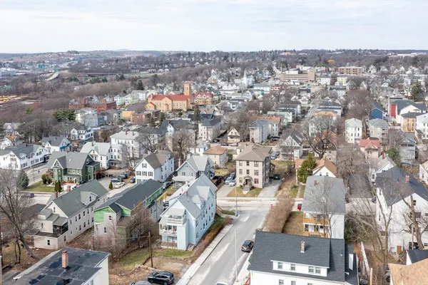 $2,150 | 74 Green Hill Parkway, Unit 1, Worcester, MA 01605