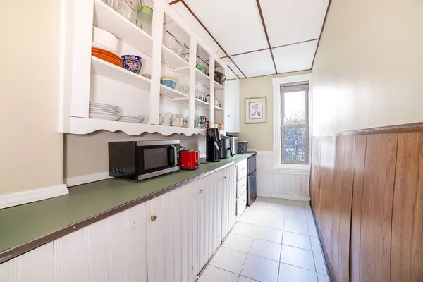 $2,150 | 74 Green Hill Parkway, Unit 1, Worcester, MA 01605