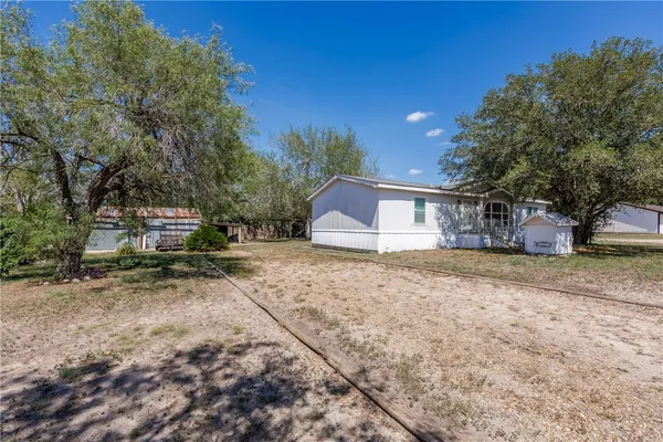 $155,000 | 104 Island Drive, Lake City, TX 78368