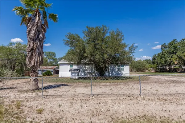$155,000 | 104 Island Drive, Lake City, TX 78368