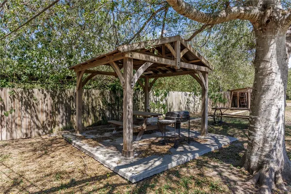 $155,000 | 104 Island Drive, Lake City, TX 78368