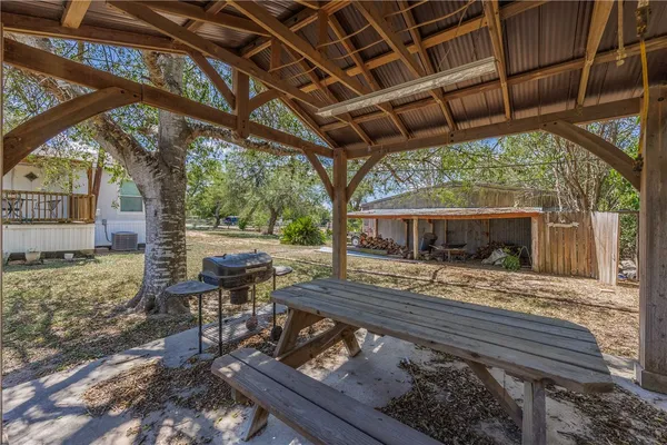 $155,000 | 104 Island Drive, Lake City, TX 78368