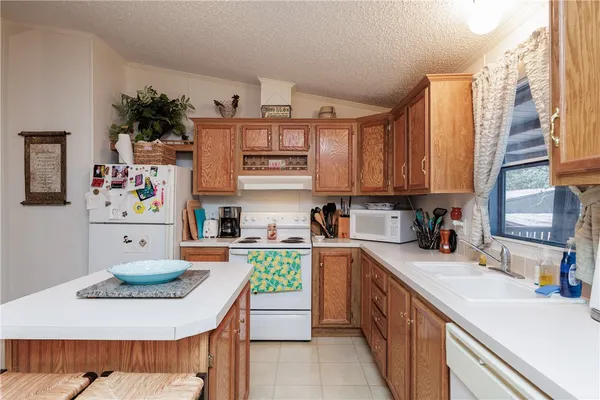 $155,000 | 104 Island Drive, Lake City, TX 78368