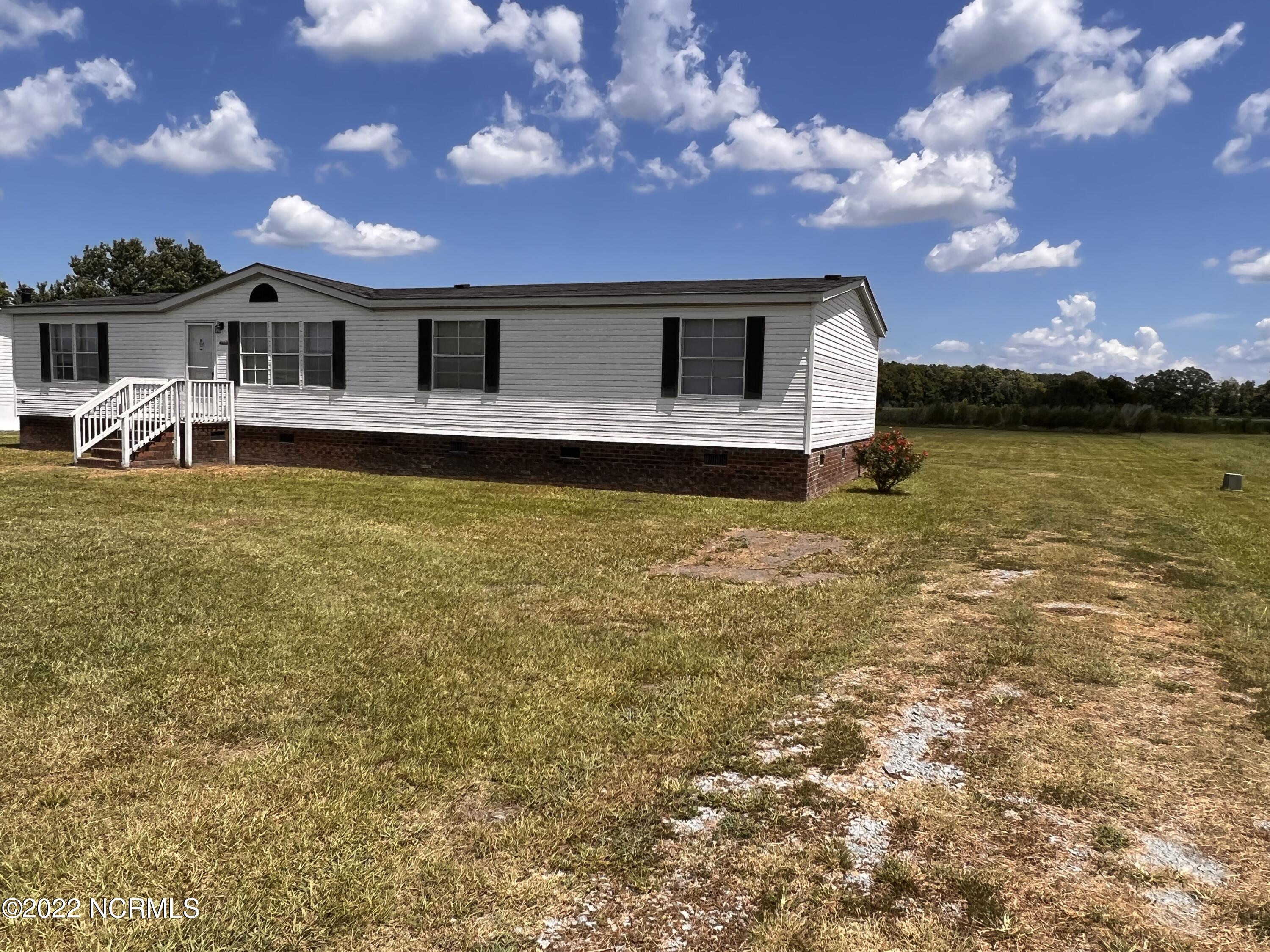 4666 Toddy Road Farmville, NC 27828 - Photo 2 of 14 IMG-9384